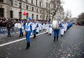 欧洲天国乐团参加二零一一伦敦新年大游行