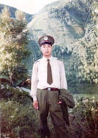 王书军1992年在新疆当兵时的照片。