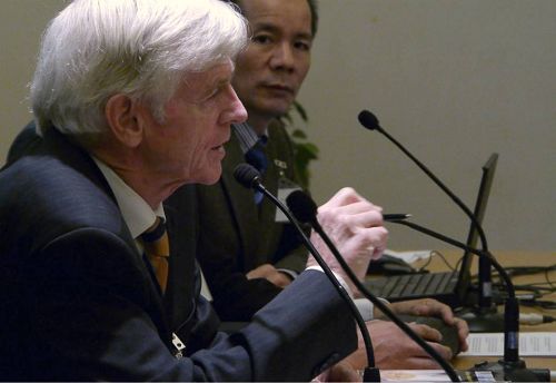 加拿大前亚太司司长大卫•乔高在研讨会上指证中国存在大量活摘器官的血腥事实。