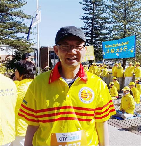 '图11：澳大利亚越南社区新南威尔士州主席阮先生（Paul Huy Nguyen）支持法轮功反迫害'
