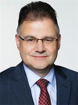 '图7：德国选项党AfD国会议员的约根·布朗先生（Juergen Braun）'