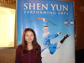参加第五届全球华人声乐大赛的选手戴晓露
