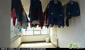 北京女子监狱监区晾衣房实图