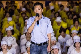 图5：台北市议员李庆锋表示，希望结合大家的力量，让发生在中国的苦难可以早日终止