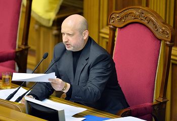 图1：乌克兰议长图尔奇诺夫宣布解散议会中的共产党党团。