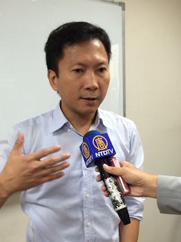 李庆锋议员表示，法轮功学员所遭受的迫害，是不可以一笔勾销的，一定要追诉到底。