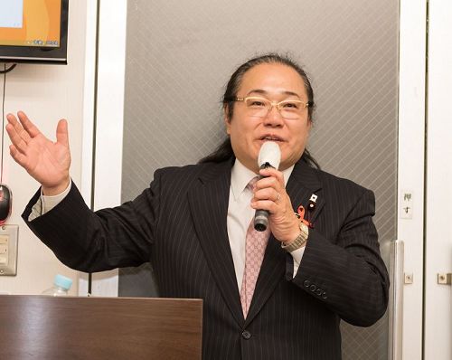 '图：东京墨田区议会议员大濑康介强调：制止中共的活摘暴行是每个人的责任。'