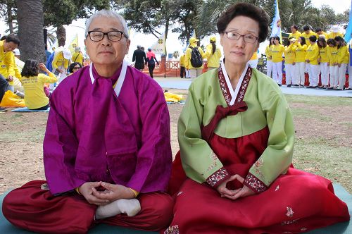 图12：韩裔修炼者朴永国和妻子朴承姬。