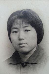 张荣焕女士年轻时的照片