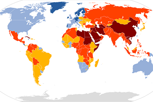 '图注：各国2020年新闻自由指数颜色呈现，中国以褚红色显示其新闻自由为全球最差。'