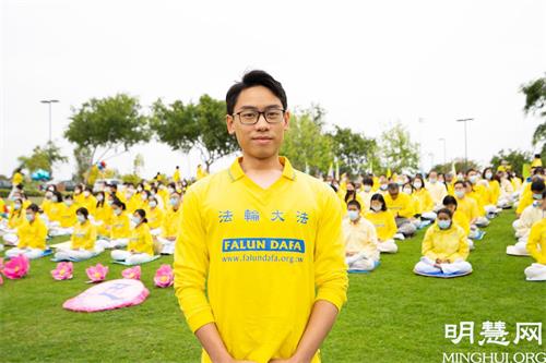 '图2：就读加州州立大学的阮豪（Hau Nguyen）感到最为骄傲的是“我是一名法轮大法弟子”，由衷感恩师尊。'