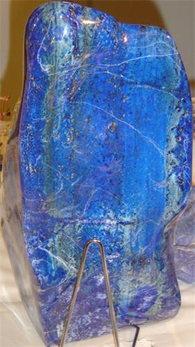 图例： 青金石（Lapis lazuli）图片。
